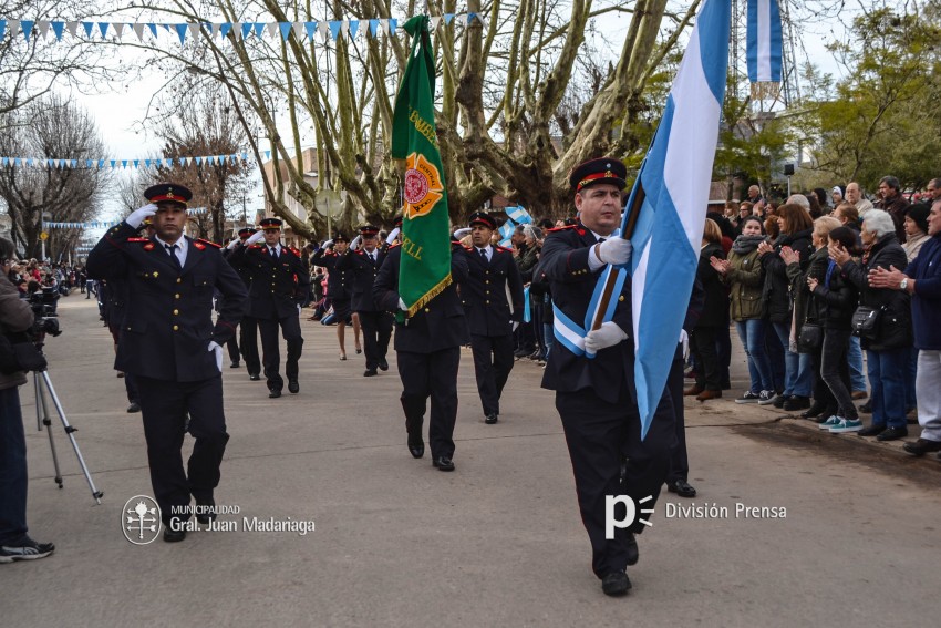 Los festejos del Bicentenario convocaron a miles de vecinos