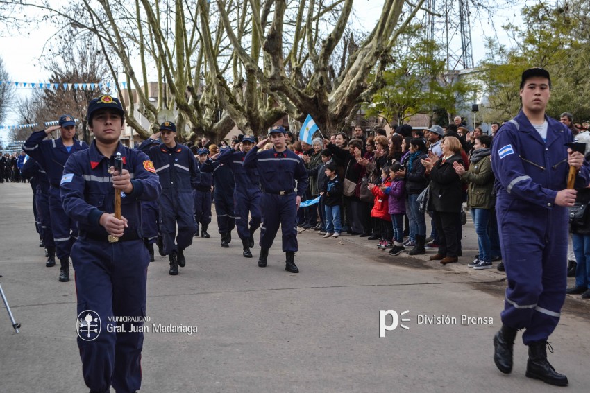 Los festejos del Bicentenario convocaron a miles de vecinos