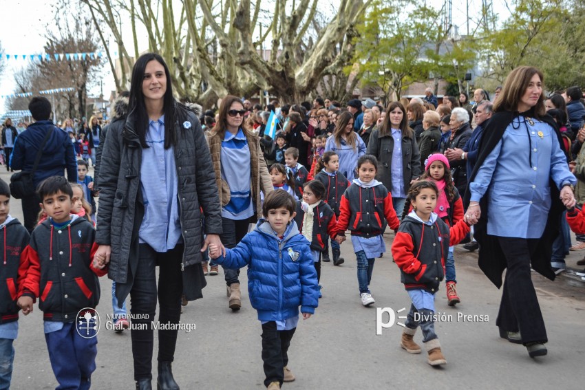 Los festejos del Bicentenario convocaron a miles de vecinos