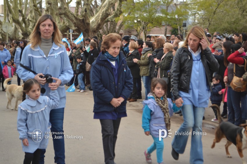 Los festejos del Bicentenario convocaron a miles de vecinos