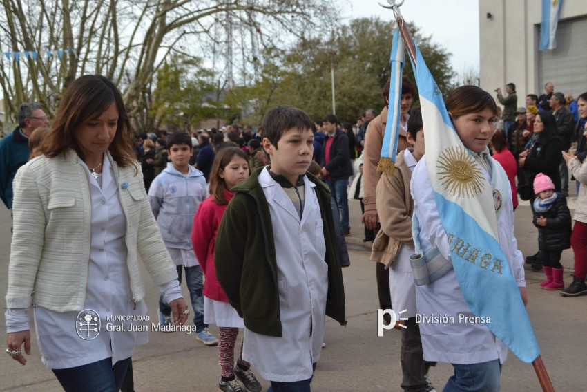 Los festejos del Bicentenario convocaron a miles de vecinos