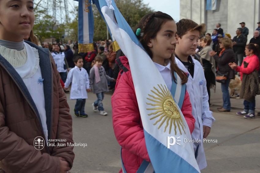 Los festejos del Bicentenario convocaron a miles de vecinos