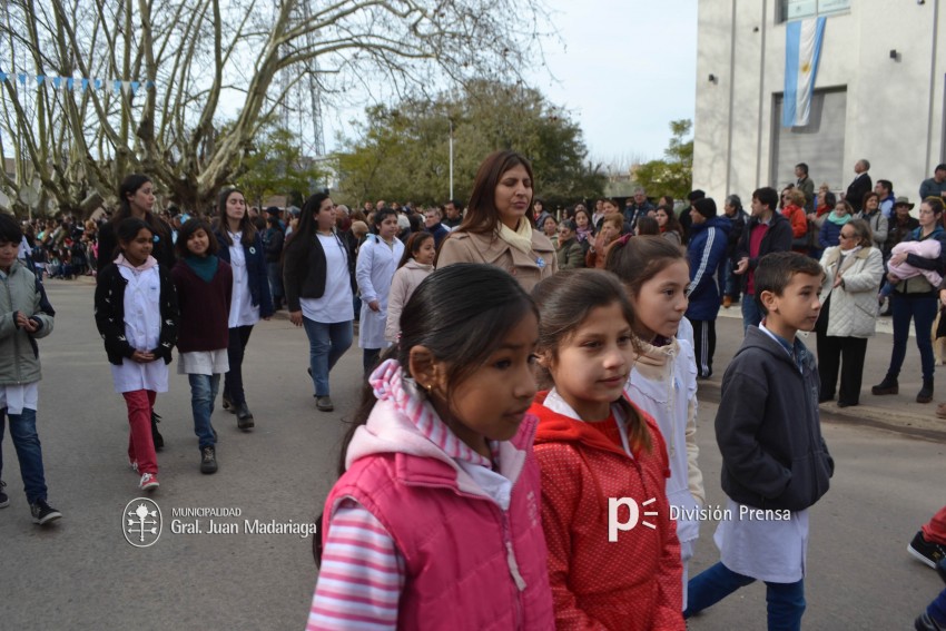 Los festejos del Bicentenario convocaron a miles de vecinos