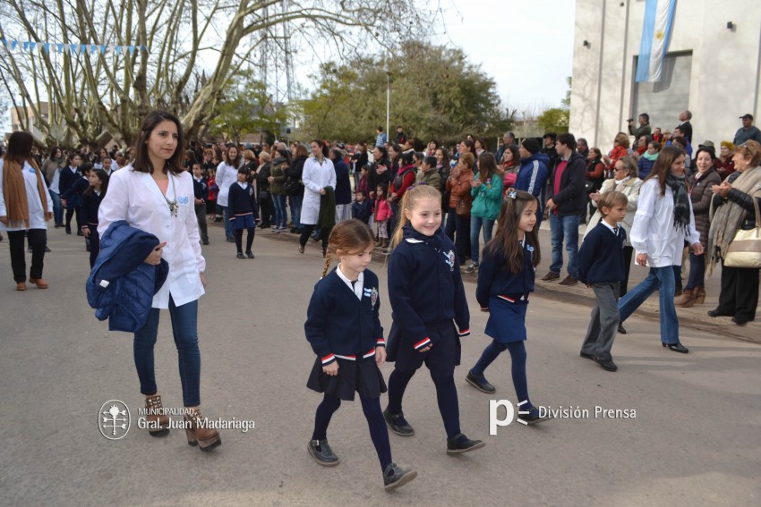 Los festejos del Bicentenario convocaron a miles de vecinos