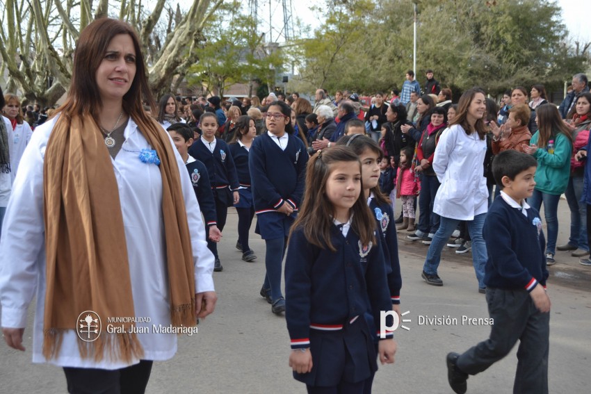Los festejos del Bicentenario convocaron a miles de vecinos