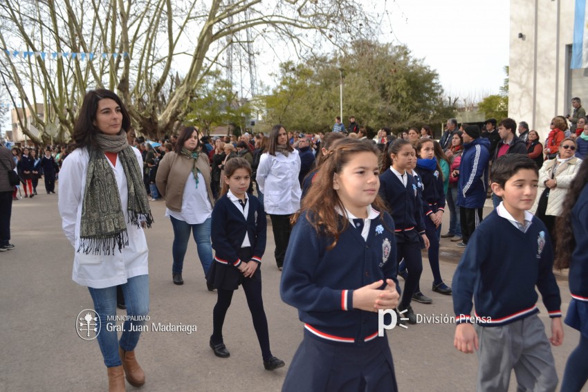 Los festejos del Bicentenario convocaron a miles de vecinos