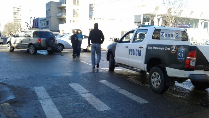 Choque sin consecuencias y desvos en el trnsito del centro