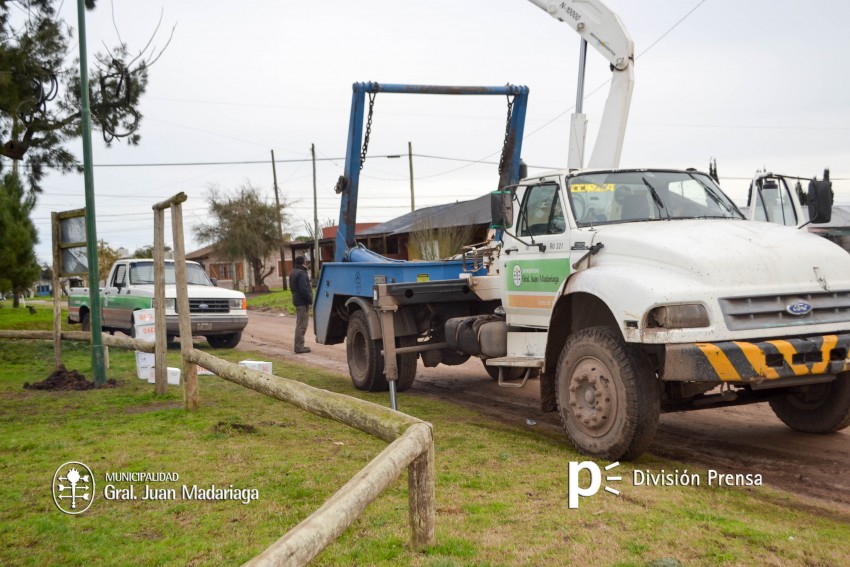 Mejoran la iluminaci�n de las plazas barriales