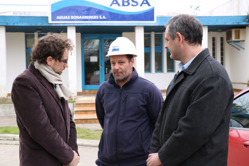 Comenzaron los trabajos para instalar una cisterna de 2 millones de li