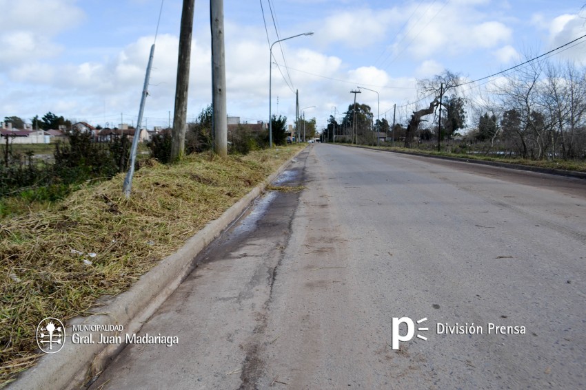 Limpieza de veredas en distintos sectores de la ciudad