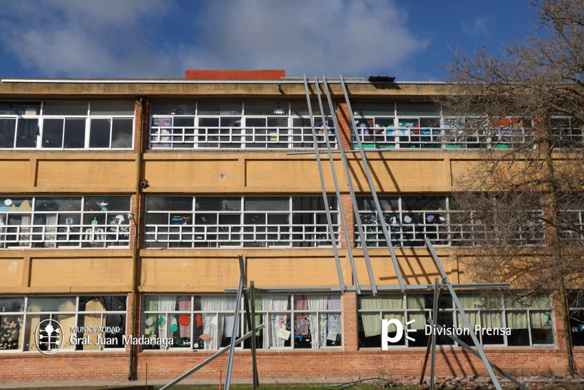 Avanza la renovacin del techo en la Unidad Acadmica