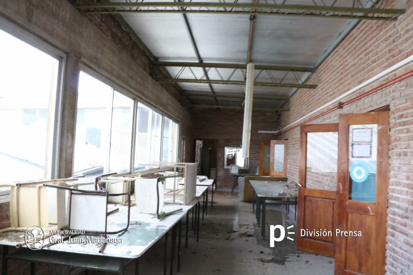 Avanza la renovacin del techo en la Unidad Acadmica