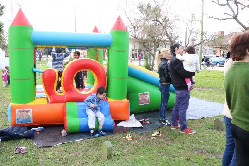 Nueva feria de la estacin con exitosa participacin por las vacacione