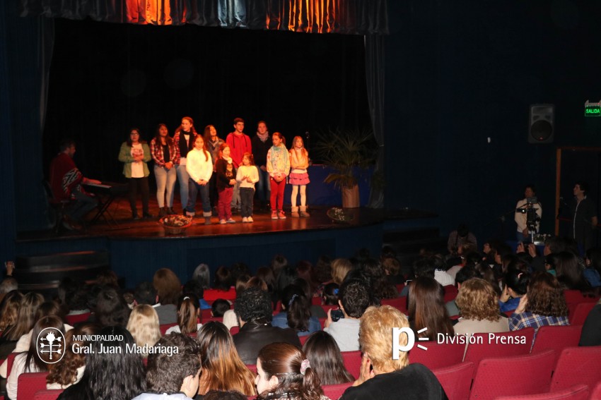 Entregaron certificados a las