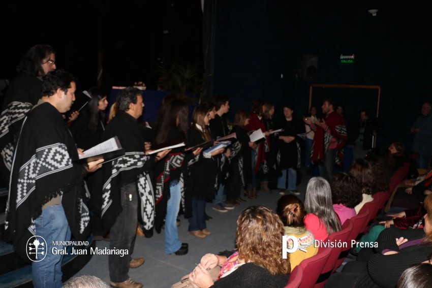 Entregaron certificados a las