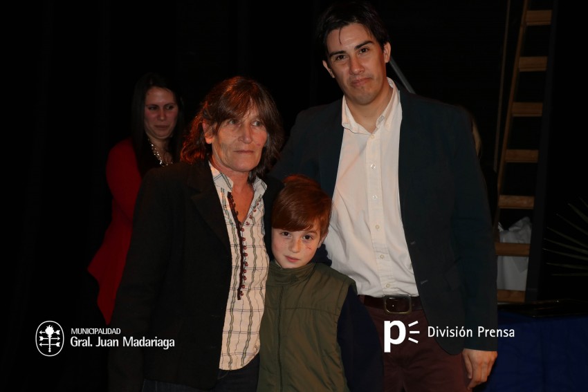 Entregaron certificados a las