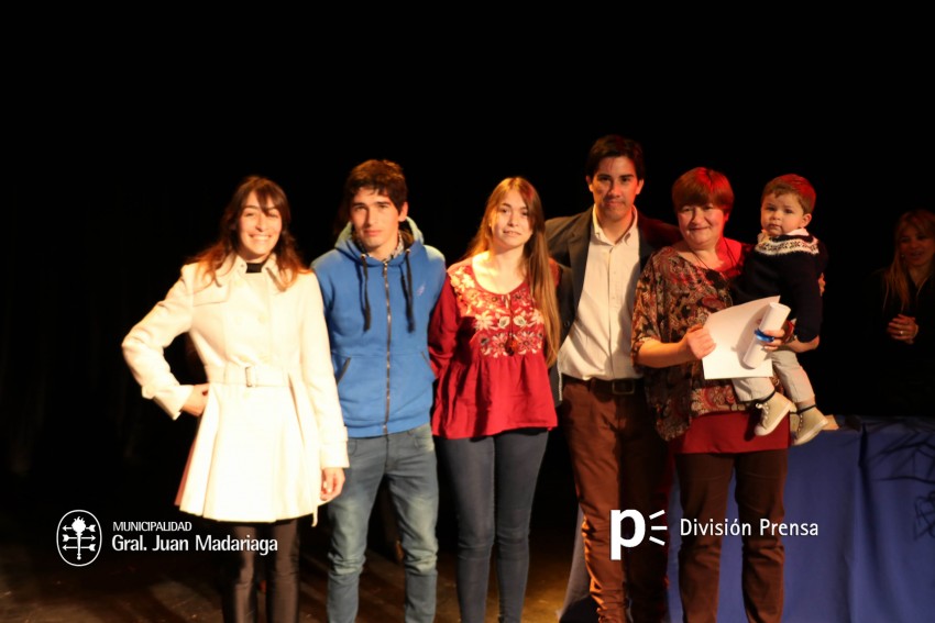 Entregaron certificados a las