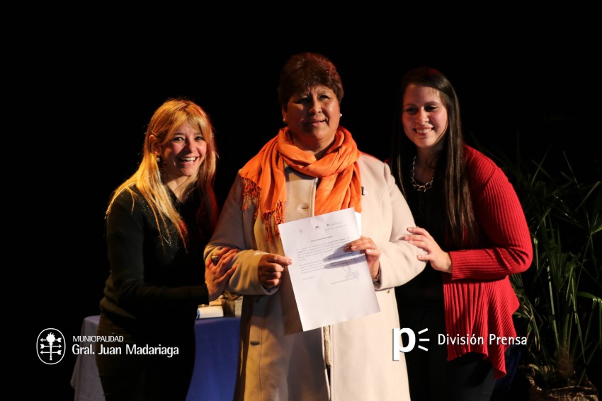 Entregaron certificados a las