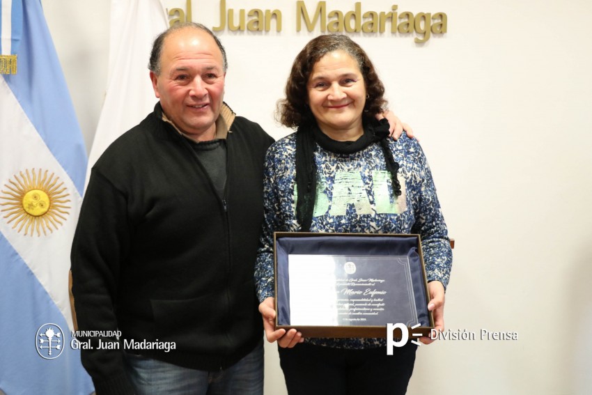 Emotivo reconocimiento al ex polica Mario Eufemio