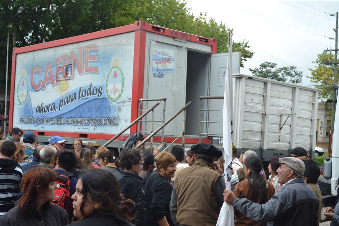 Cami�n de la econom�a popular Movimiento Evita