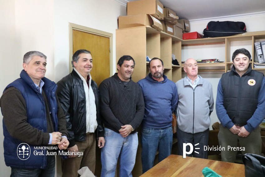 Presentaron la nueva indumentaria de Bomberos Voluntarios