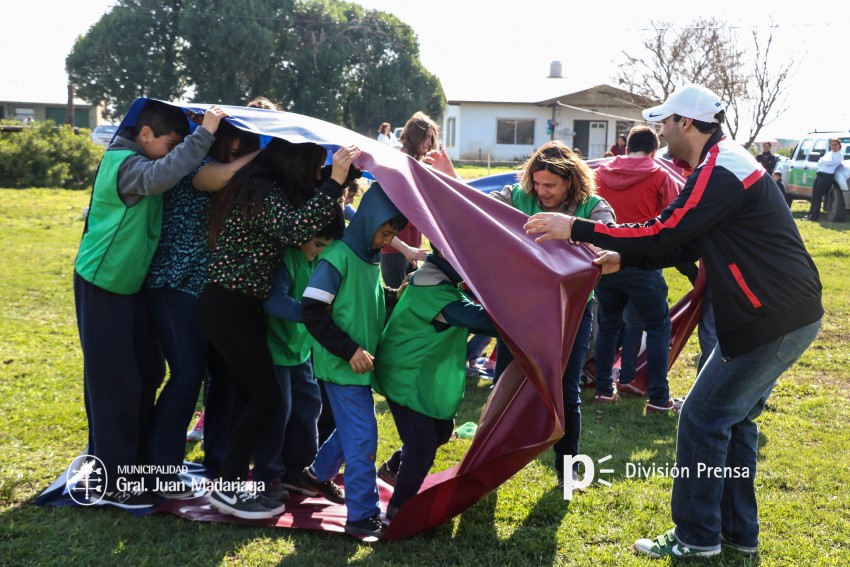 Festejos anticipados por el Da del Nio en Macedo