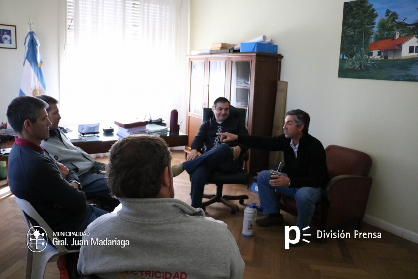 Autoridades del Ejecutivo se reunieron con miembros de la comisión del