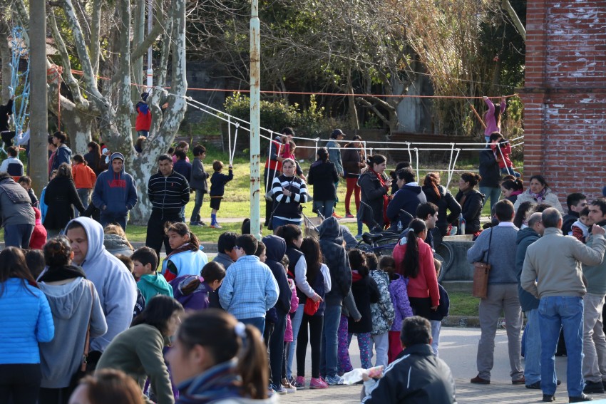 Multitudinario festejo por el Da del nio en el Paseo del Bicentenari