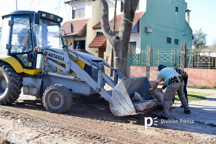 Iniciaron la reparacin de la cinta asfltica en calle Zubiaurre