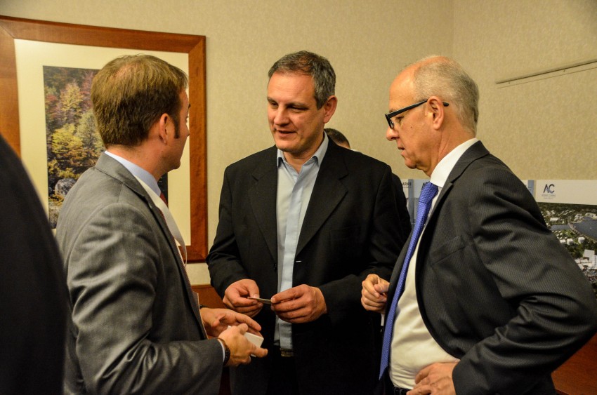 Santoro particip de la presentacin de Aguas Claras