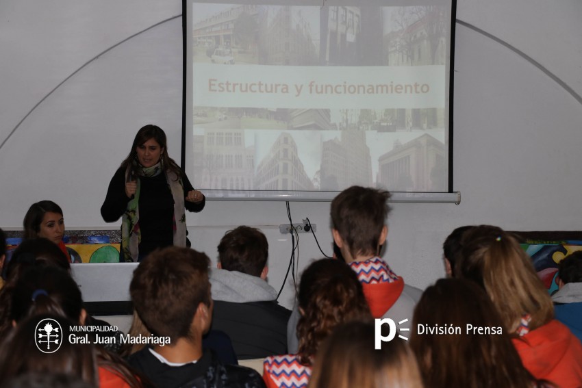 Expo-educativa: la UBA por primera vez en Madariaga