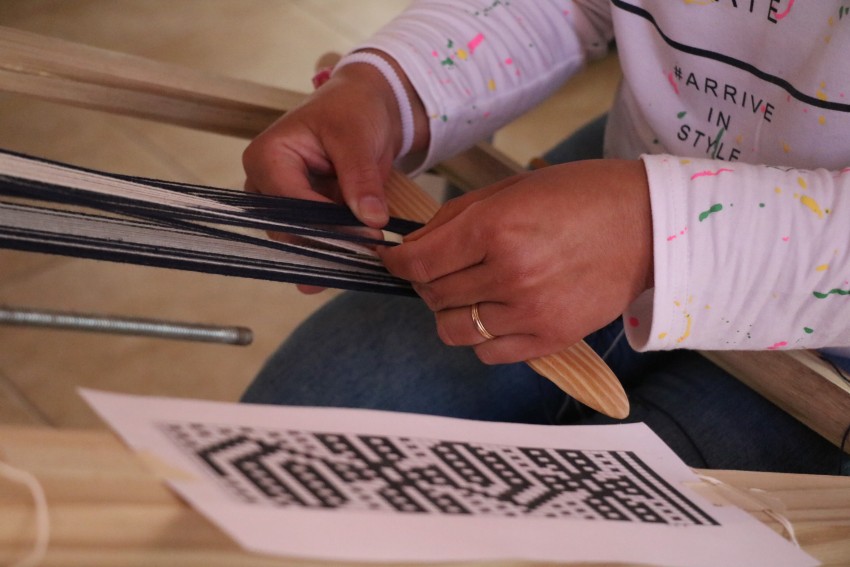 Avanza la Clnica y el Taller de telar Mapuche