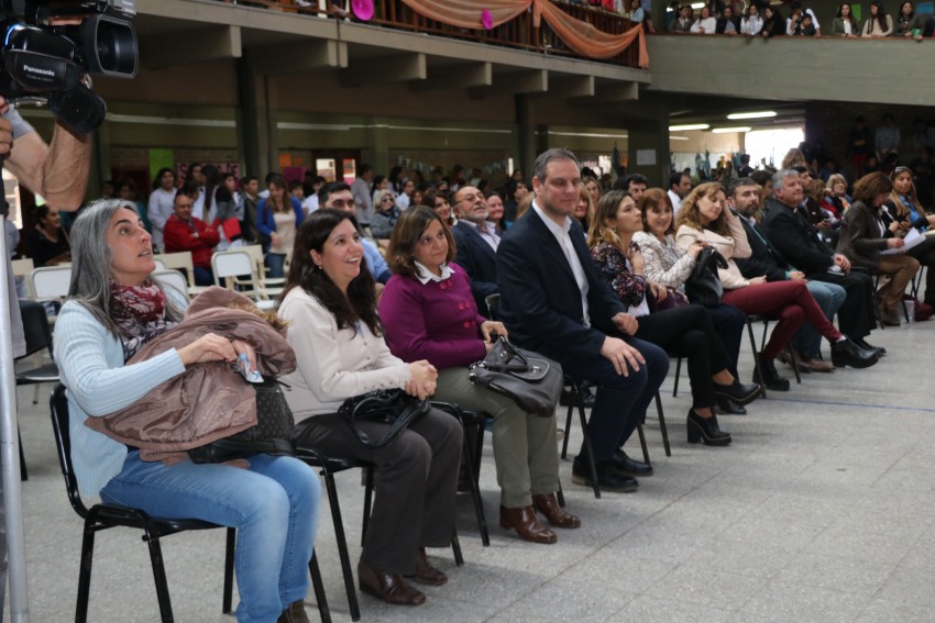 Miembros del ejecutivo participaron el Acto Unificado por el da del m