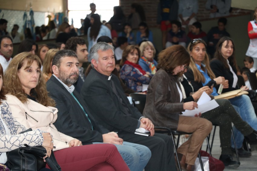 Miembros del ejecutivo participaron el Acto Unificado por el da del m