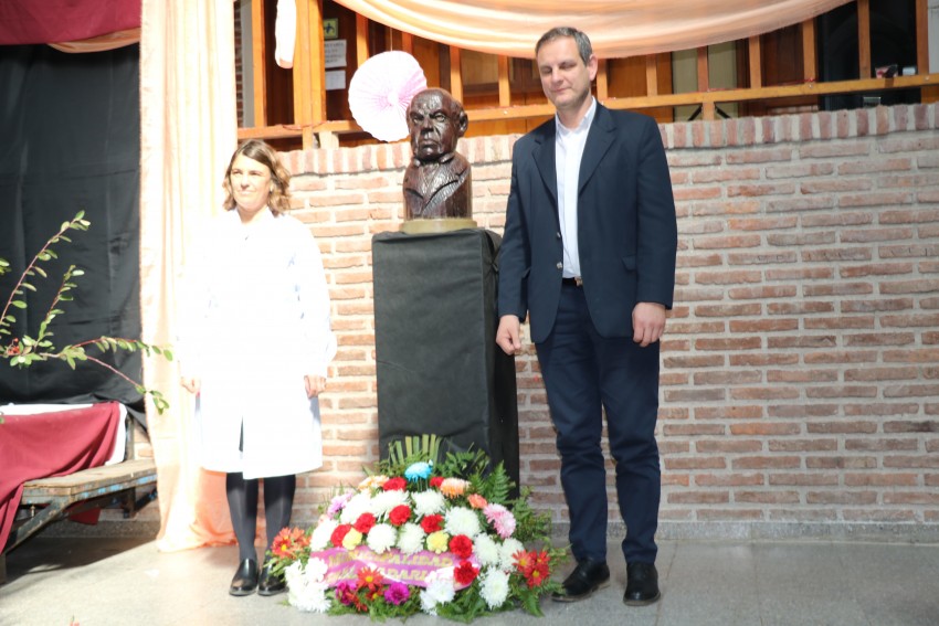 Miembros del ejecutivo participaron el Acto Unificado por el da del m