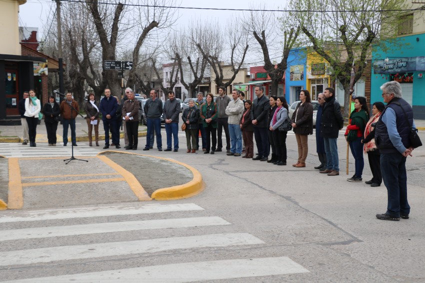 Acto oficial en Homenaje a Sarmiento