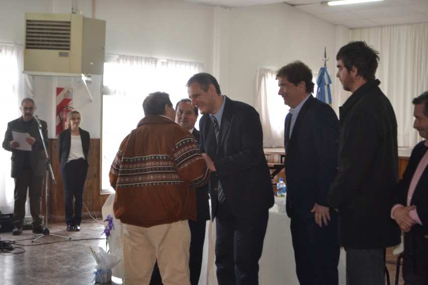 Entregaron escrituras de viviendas sociales