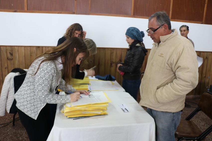 Entregaron escrituras de viviendas sociales