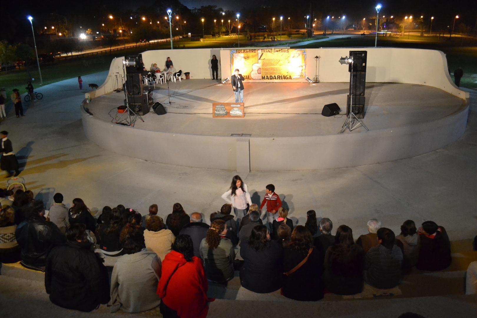 Un cierre bajo las estrellas