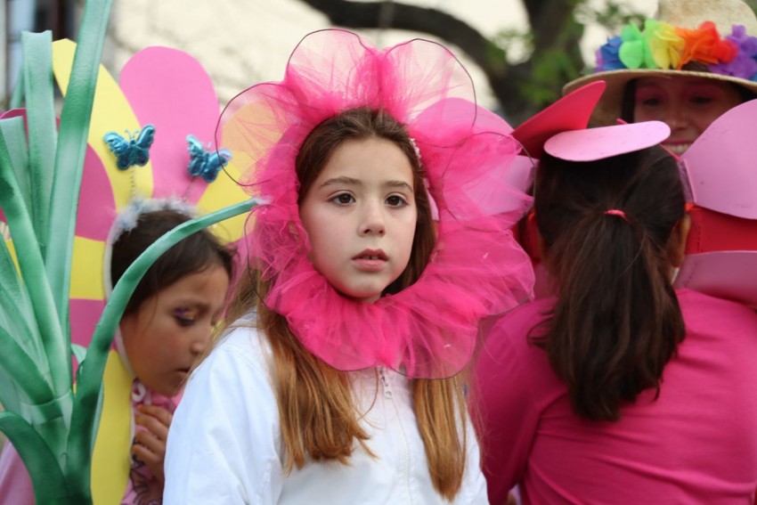 Exitoso cierre de la estudiantina con un gran desfile