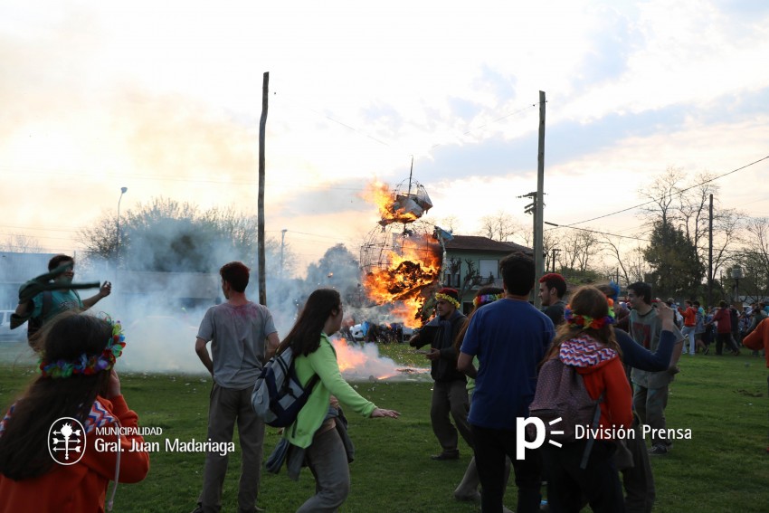 Estudiantina 2016 - �lbum de fotos completo