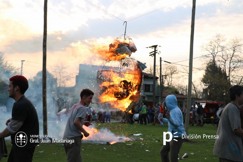 Estudiantina 2016 - �lbum de fotos completo