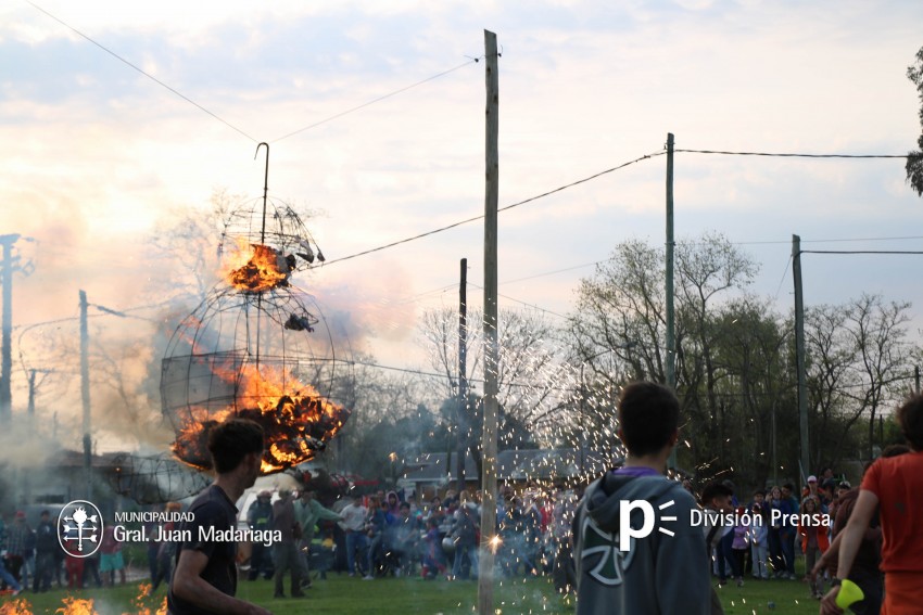 Estudiantina 2016 - �lbum de fotos completo