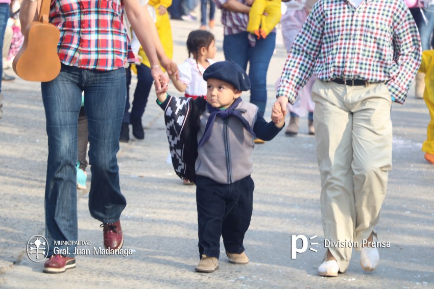 Estudiantina 2016 - �lbum de fotos completo