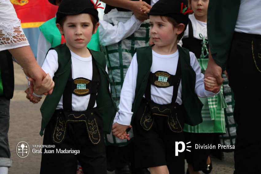 Estudiantina 2016 - �lbum de fotos completo