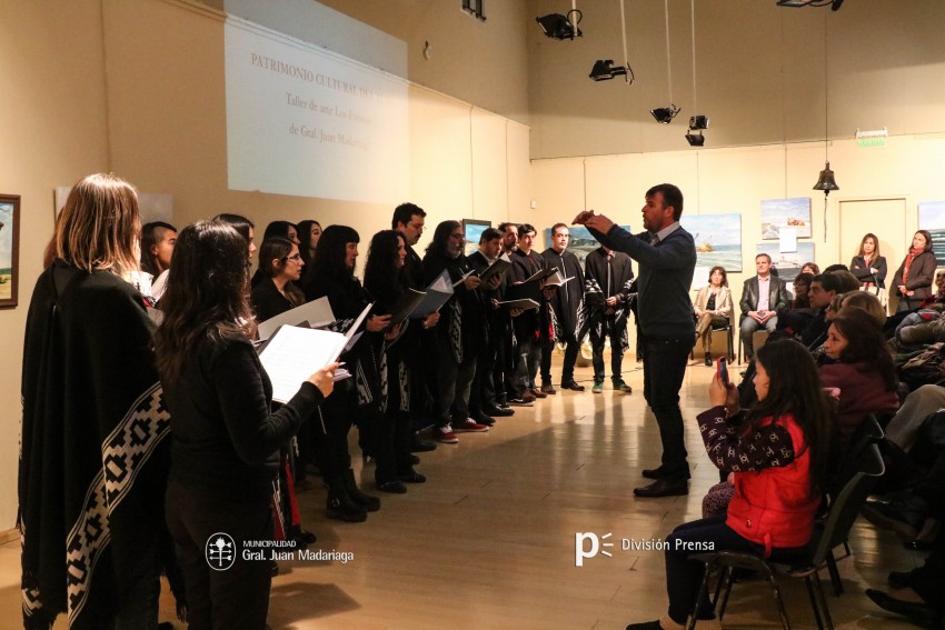 Santoro visit la muestra de Estancias Fundadoras