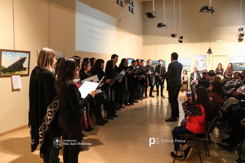 Santoro visit la muestra de Estancias Fundadoras