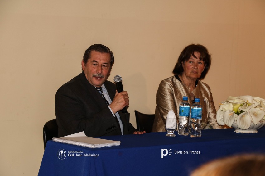 Santoro visit la muestra de Estancias Fundadoras