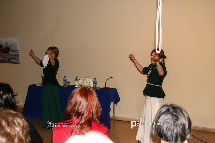 Santoro visit la muestra de Estancias Fundadoras