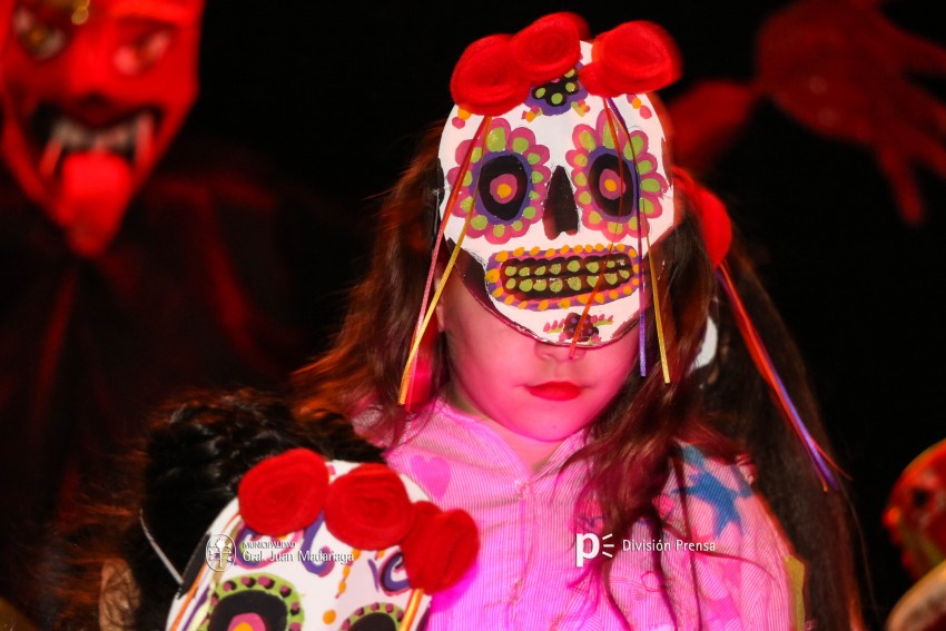 Paracut present su espectculo Son de terror